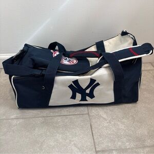 New York Yankee canvas duffel bag L21” x H10” MLB Baseball Carry Bag Storage